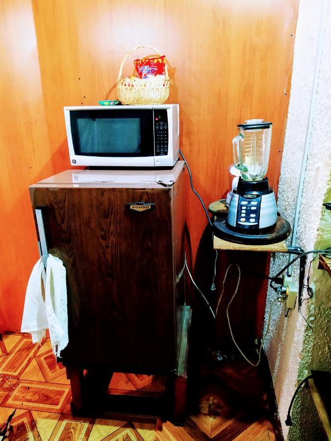 Hostal Latitud Ecuem Кіто Екстер'єр фото