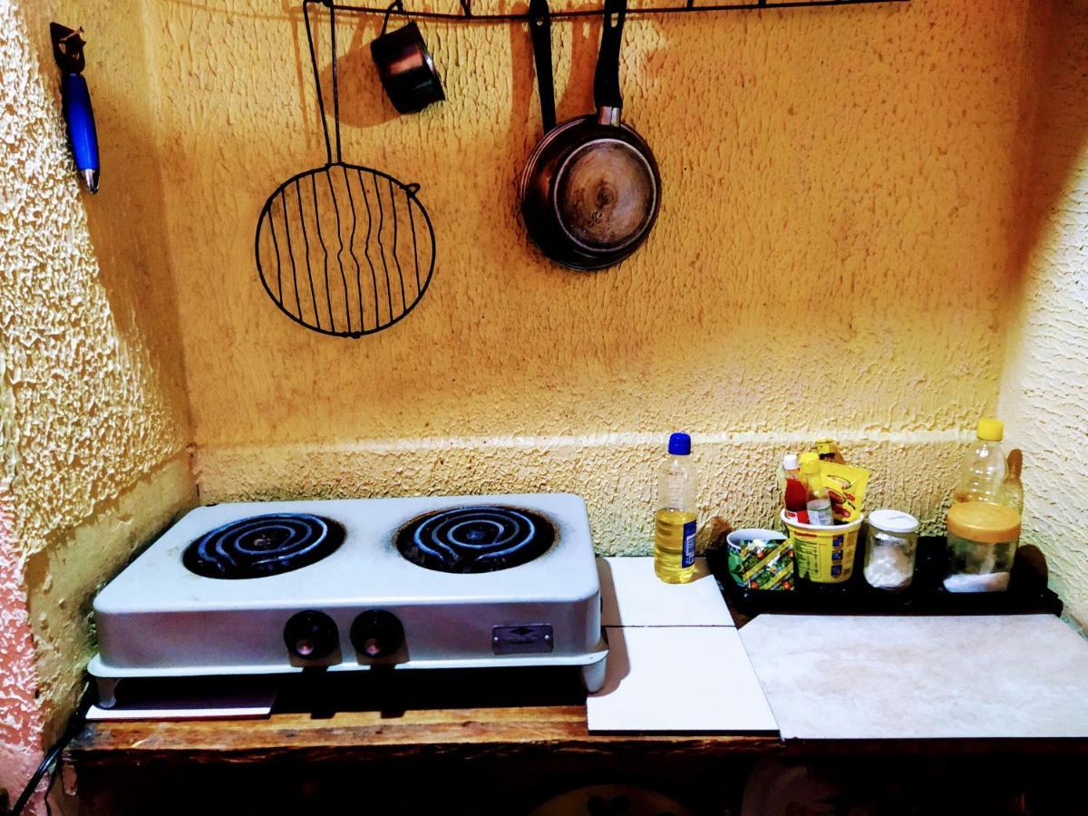 Hostal Latitud Ecuem Кіто Екстер'єр фото