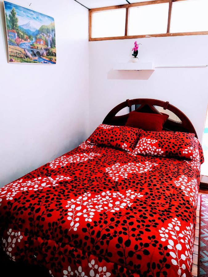 Hostal Latitud Ecuem Кіто Екстер'єр фото