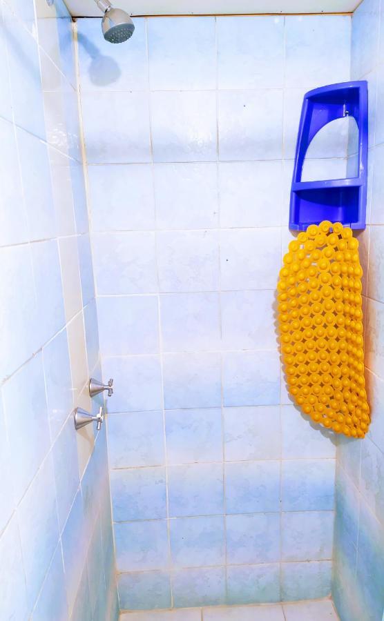 Hostal Latitud Ecuem Кіто Екстер'єр фото