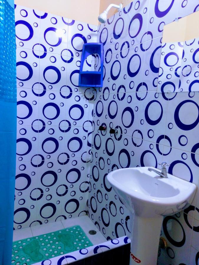 Hostal Latitud Ecuem Кіто Екстер'єр фото