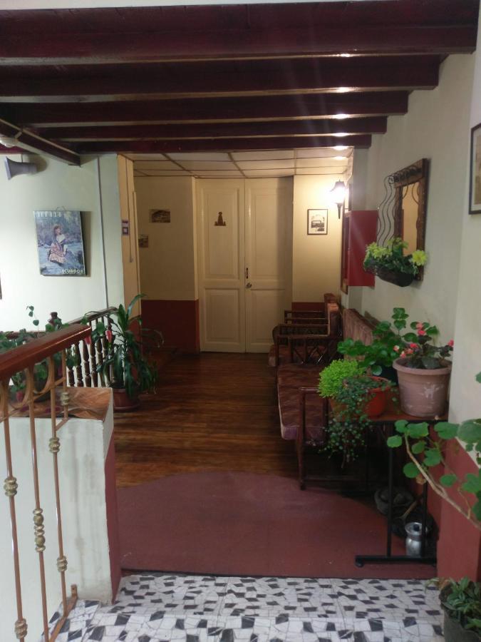 Hostal Latitud Ecuem Кіто Екстер'єр фото