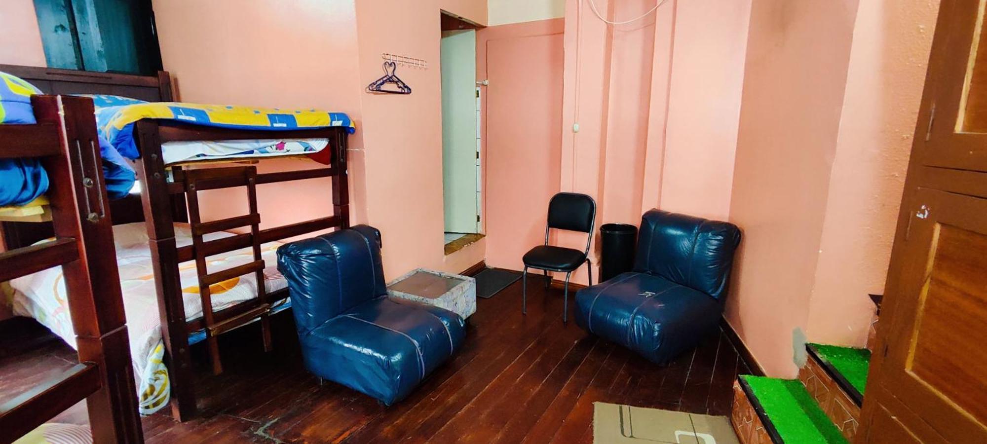 Hostal Latitud Ecuem Кіто Екстер'єр фото