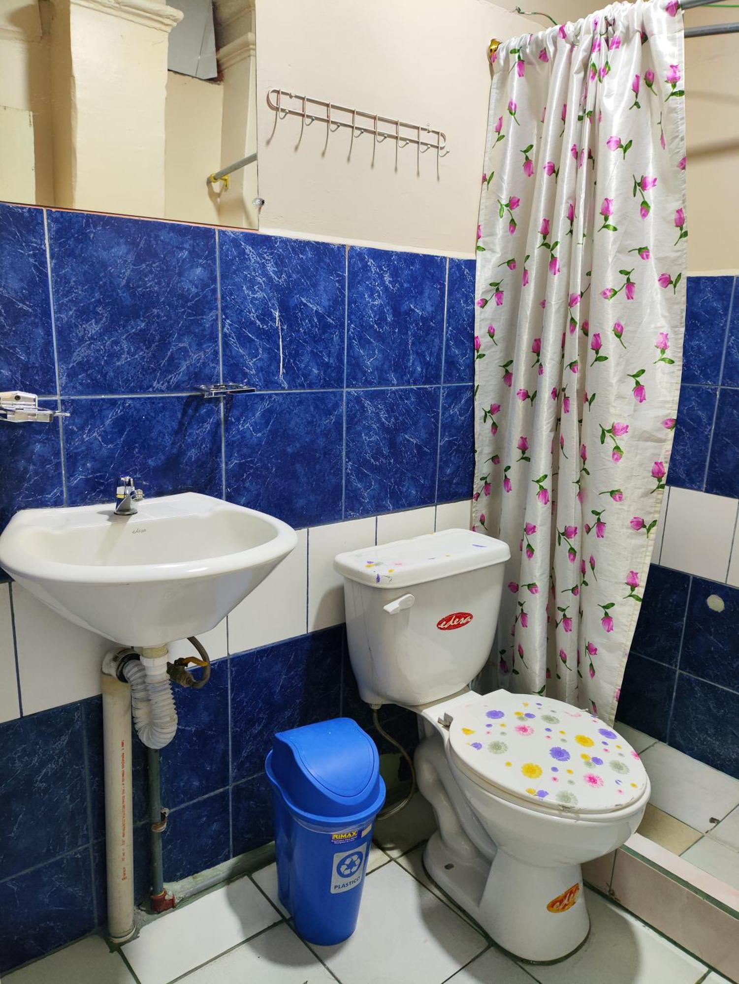 Hostal Latitud Ecuem Кіто Екстер'єр фото